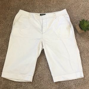 Size 8 Eddie Bauer Bermuda shorts.